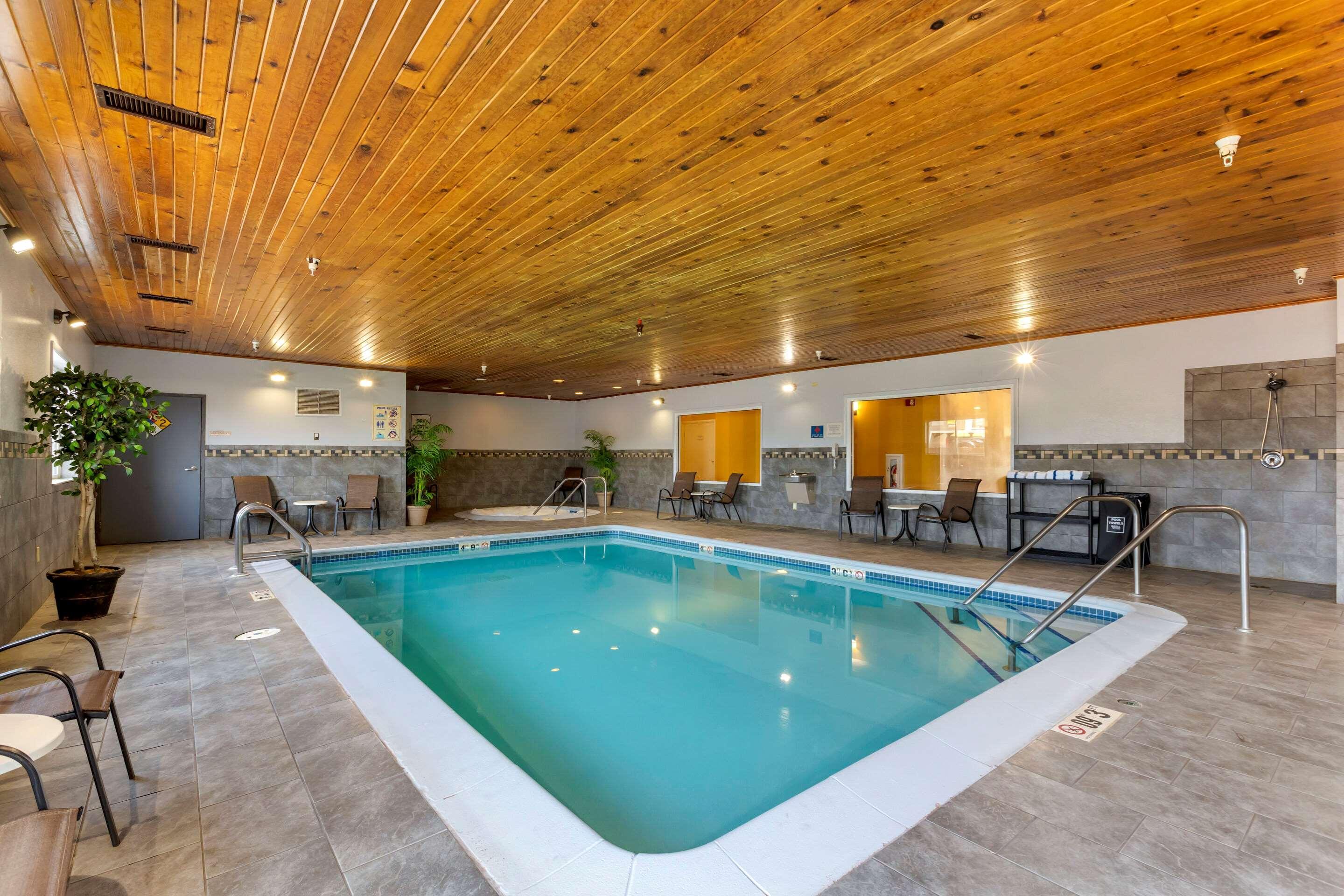 Quality Inn & Suites Keokuk North Extérieur photo
