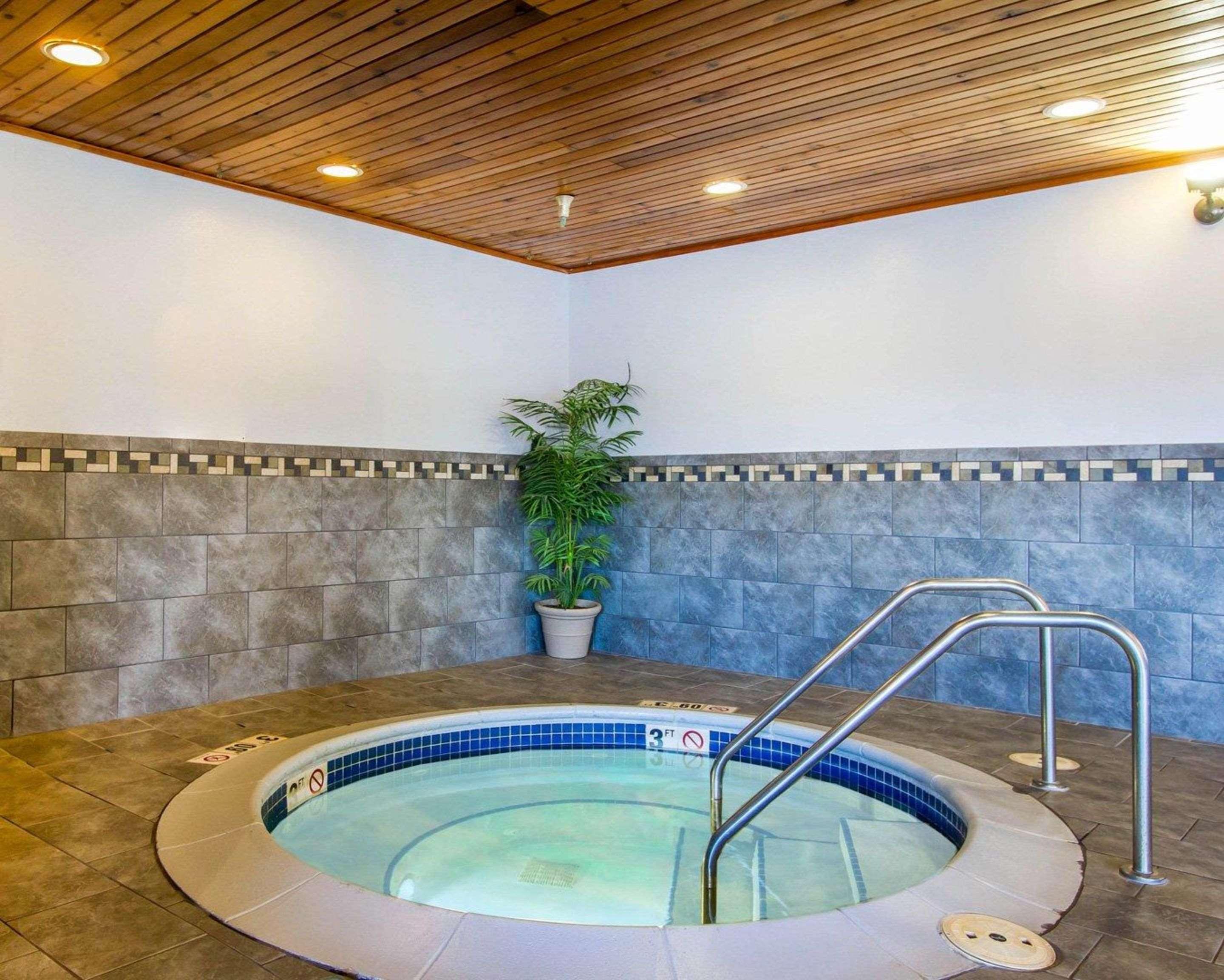 Quality Inn & Suites Keokuk North Extérieur photo